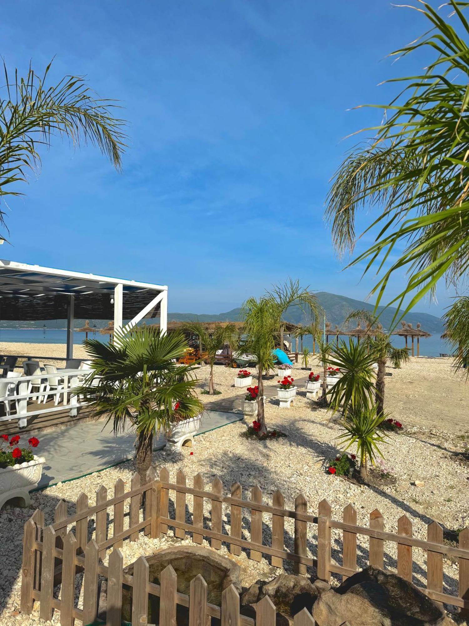 Blue Paradise Hotel أوريكوم المظهر الخارجي الصورة